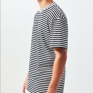 Pacsun Illusion Mens Black & White Stripped Shirt